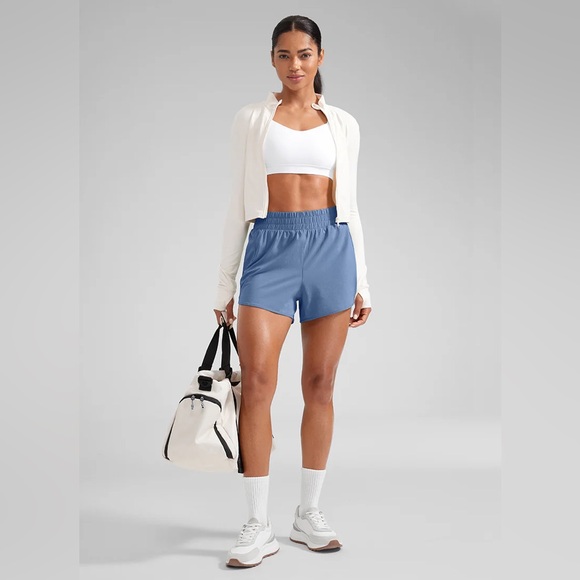 Feathery-Fit Soft High Rise Lined Short 3'' - Picture 6 of 9